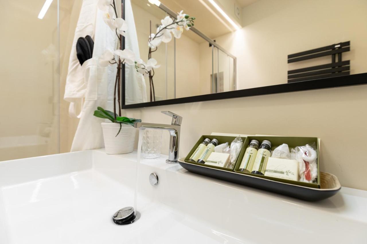 Foresteria Di Piazza Cavour - Luxury Suites & Guest House Rom Exteriör bild